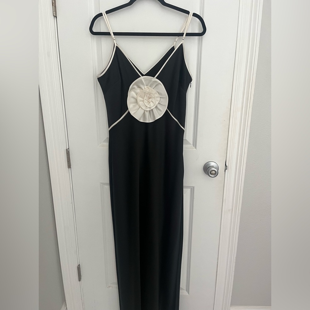 Gianni Bini Black and Cream Maxi Dress